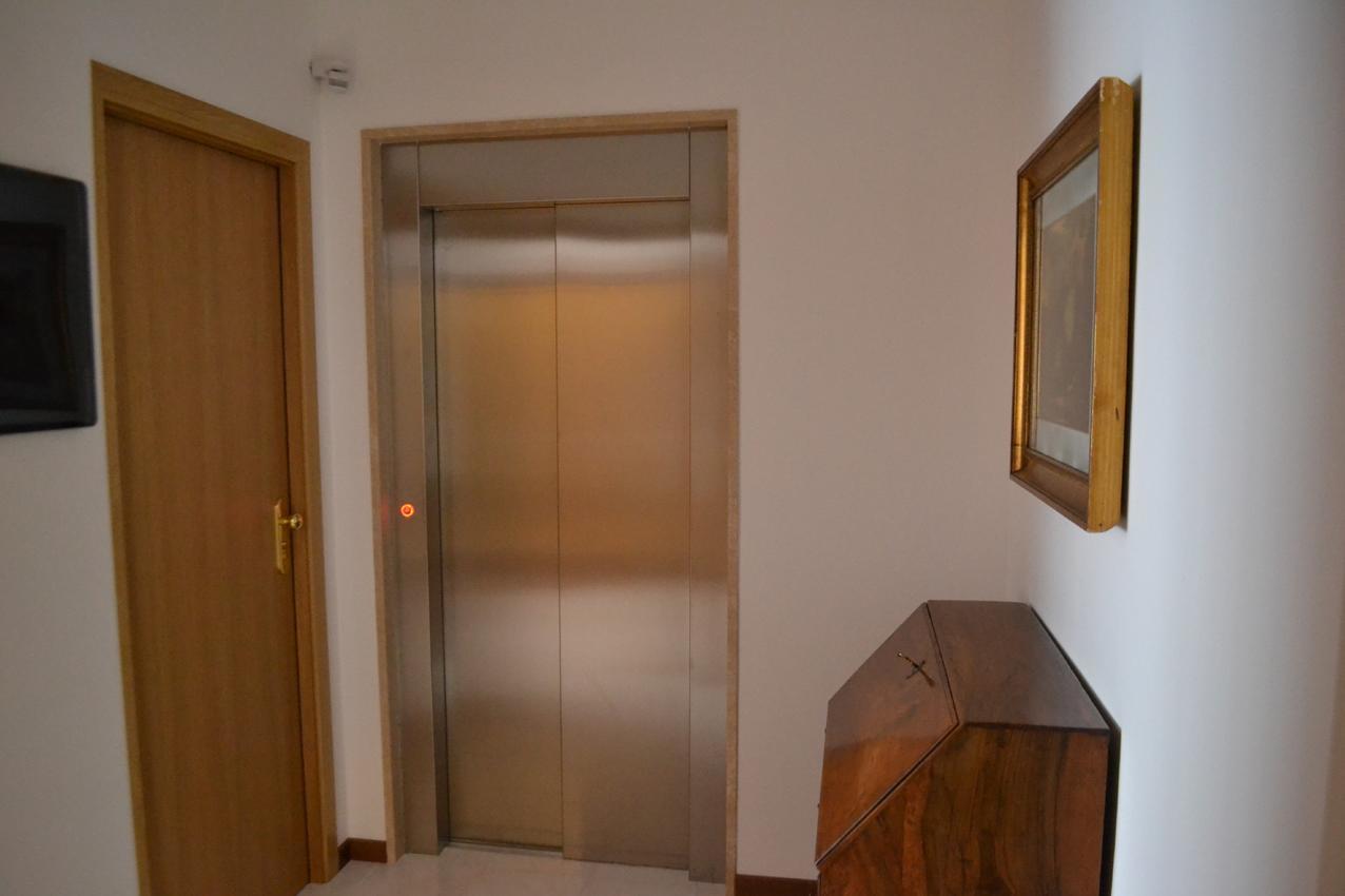 Albergo Quaglia 阿布鲁齐的罗塞托 外观 照片