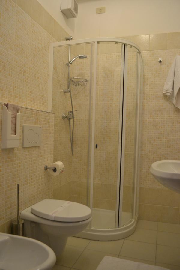 Albergo Quaglia 阿布鲁齐的罗塞托 外观 照片